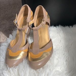Nude Seychelles heels